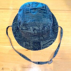 Dozer kids hat, size 2-5 years, reversible, fish, theme to Khaki chin strap
